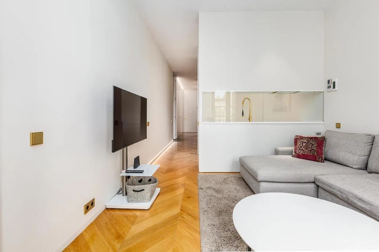 Luxury Paseo De Gracia Casa Batllo Apartment Barcelona Spain