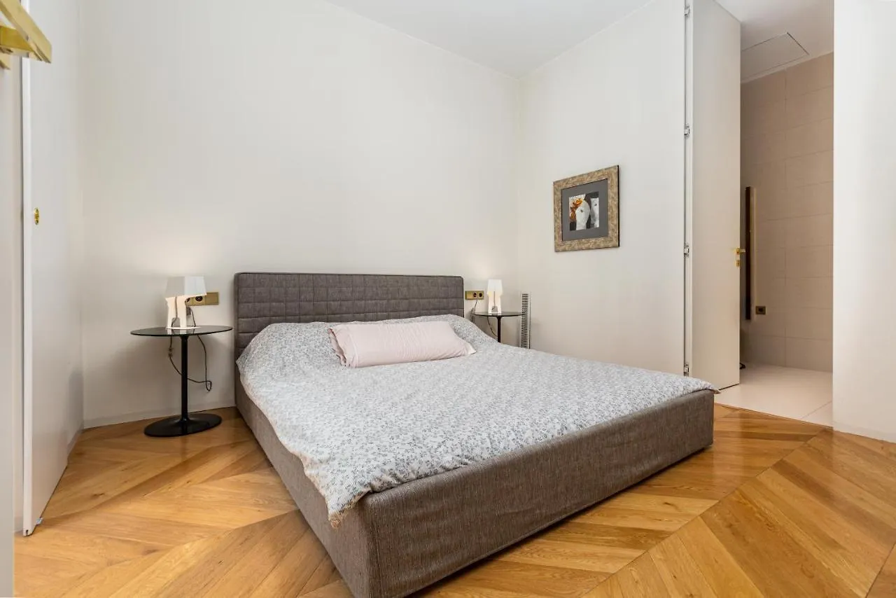 Luxury Paseo De Gracia Casa Batllo Apartment Barcelona