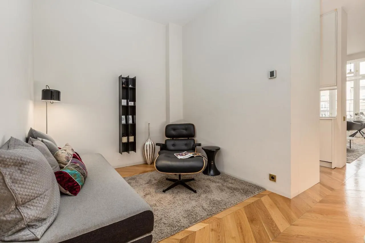 Luxury Paseo De Gracia Casa Batllo Apartment Barcelona 0*,  Spain