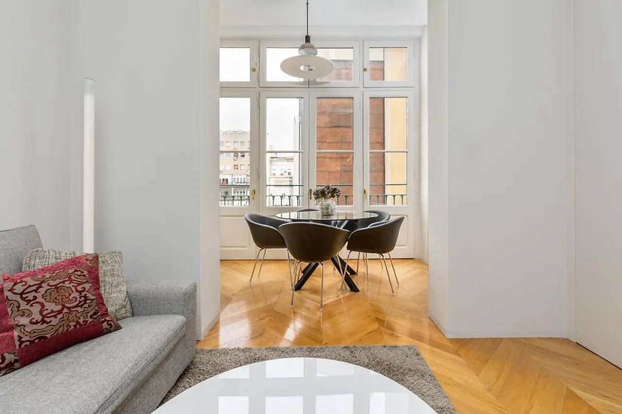 Luxury Paseo De Gracia Casa Batllo Apartment Barcelona Spain