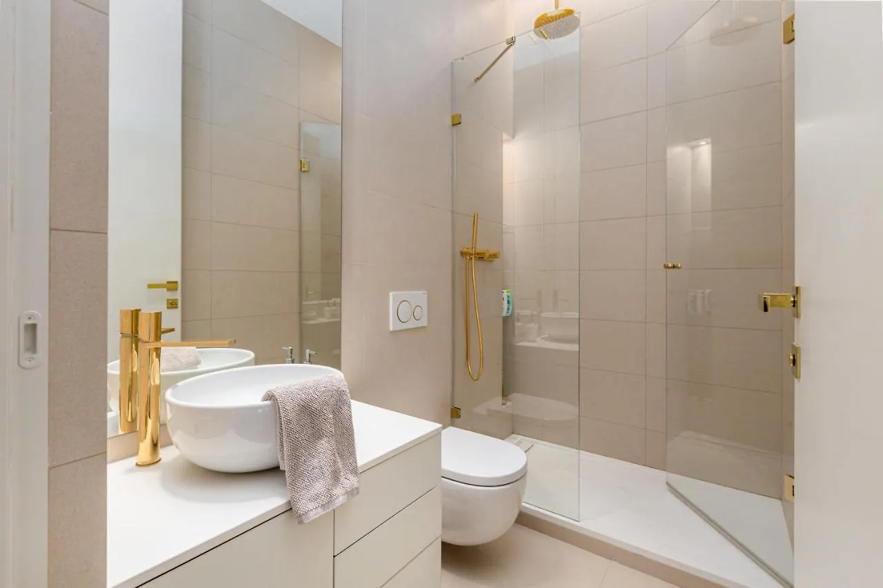 Luxury Paseo De Gracia Casa Batllo Apartment Barcelona Spain